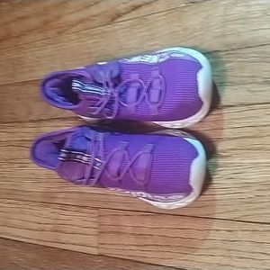 Worn 2 times in great condition no box